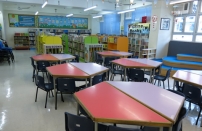 按下放大相片 我們學校的中央圖書館